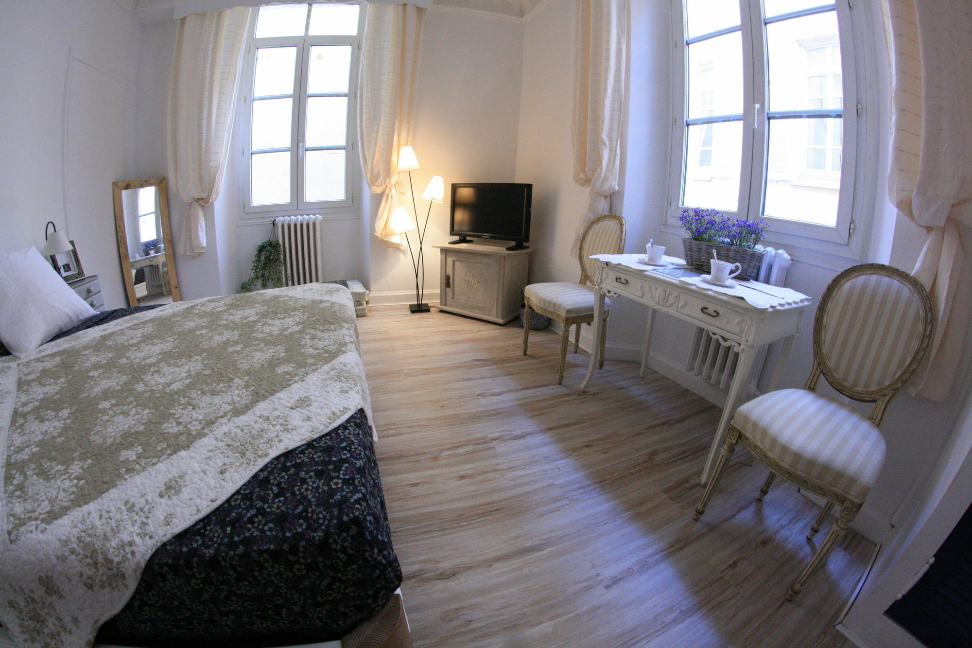L'Oustaria 3 Bedrooms Apartment, Old Town نيس المظهر الخارجي الصورة